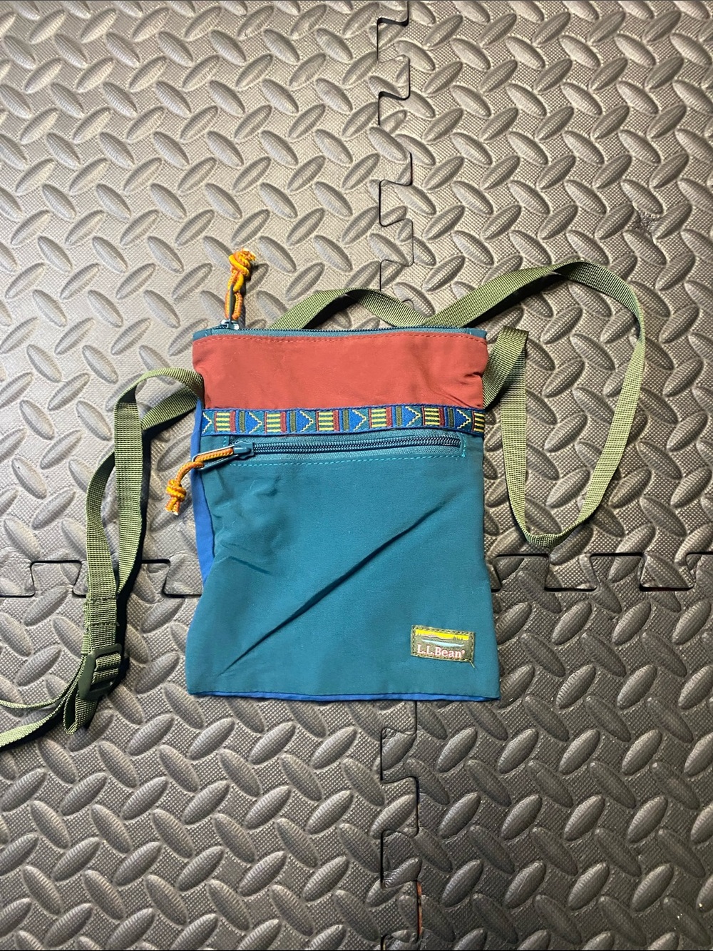 L.L.Bean Mountain Classic Crossbody Bag